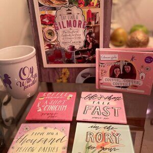 Gilmore Girls Fan Gift Set - Coffee Coasters Book Mug
